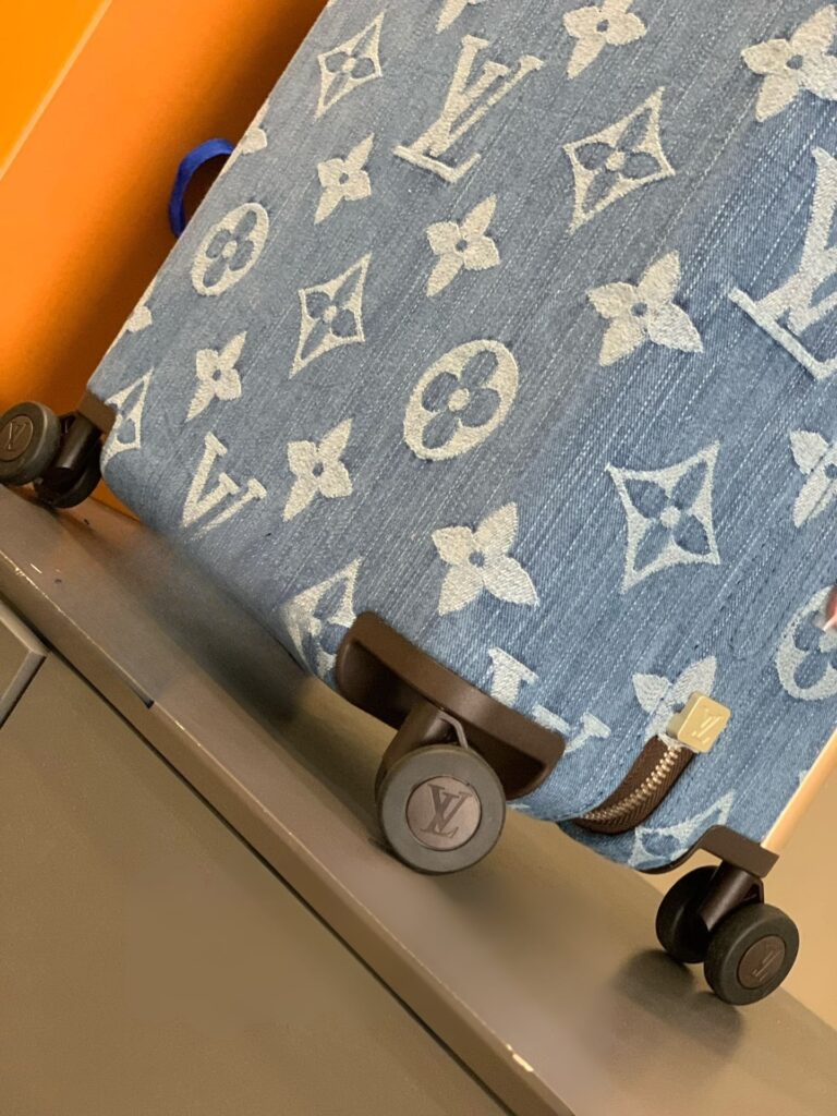 Louis Vuitton Horizon 55 Suitcase Monogram Cotton Canvas Denim Blue 55Cm M24314 - Image 5