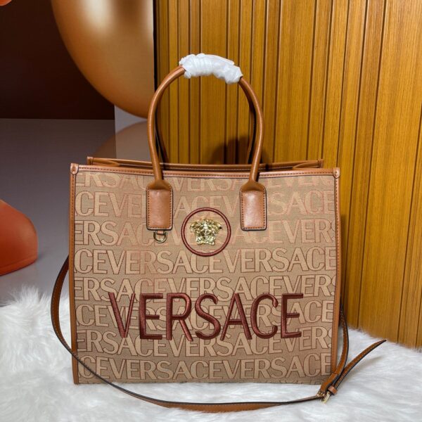 Versace Allover Large Tote Bag Brown 39Cm 1004741 1A08199 Dtu Unica 2N24V - Image 3