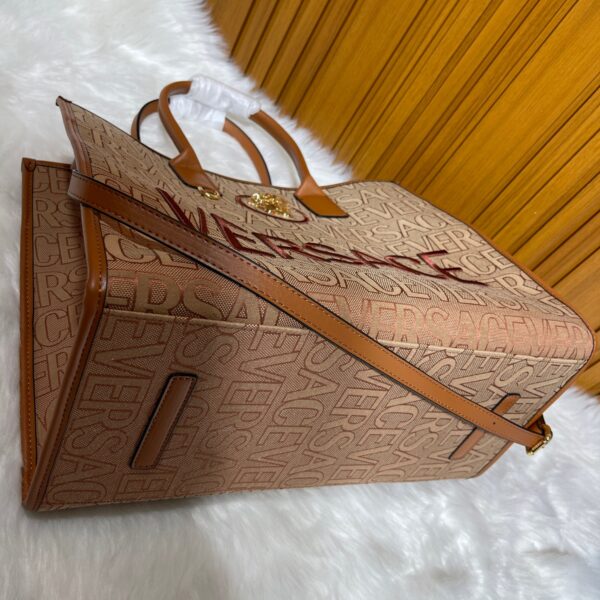 Versace Allover Large Tote Bag Brown 39Cm 1004741 1A08199 Dtu Unica 2N24V - Image 5