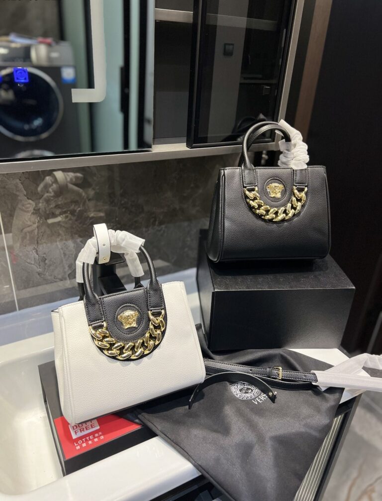 Versace La Medusa Small Chain Tote Bag White 25Cm - Image 3