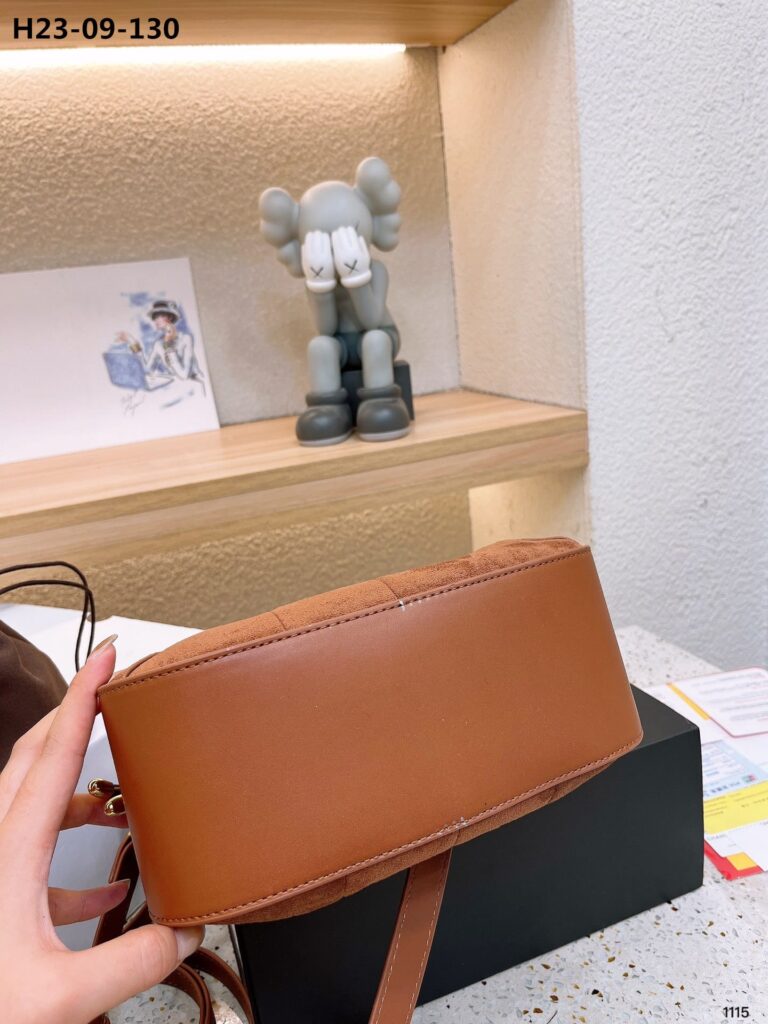 Saint Laurent Bucket Bag Brown 23Cm - Image 8