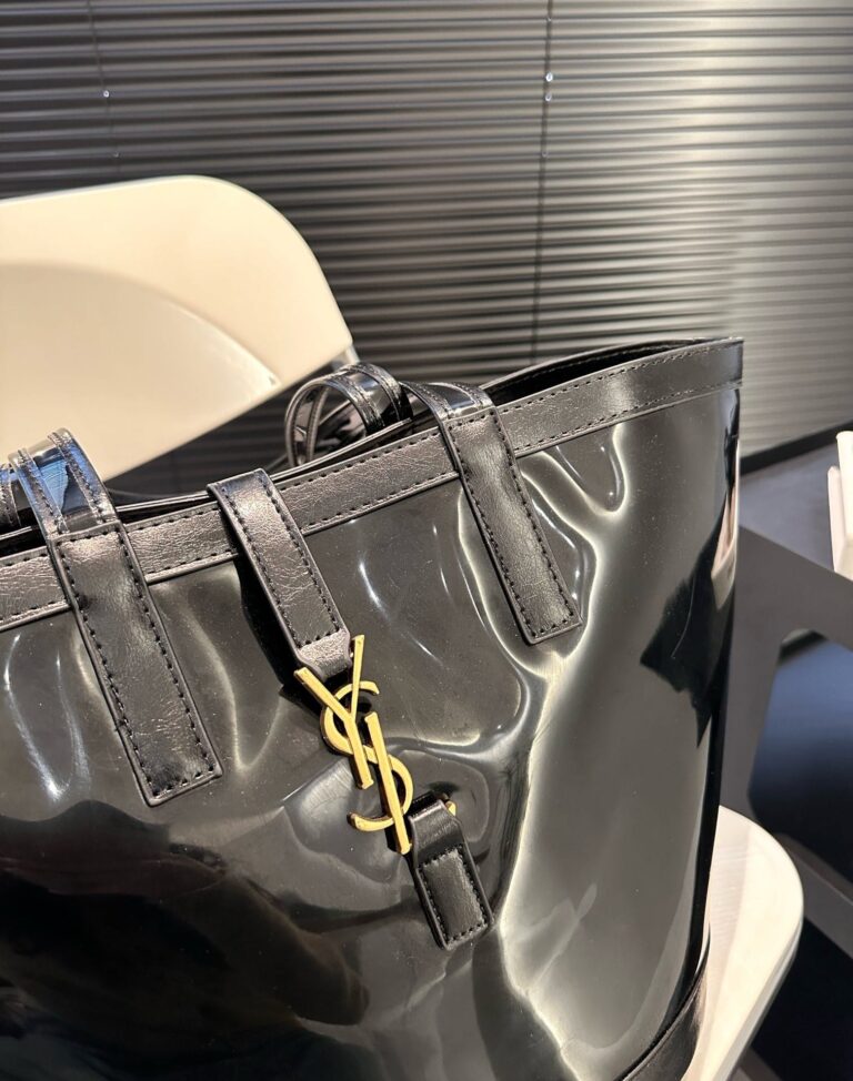 Saint Laurent Panier Medium In Vinyl And Shiny Leather Black 28Cm 773697Fac0X3055 - Image 8