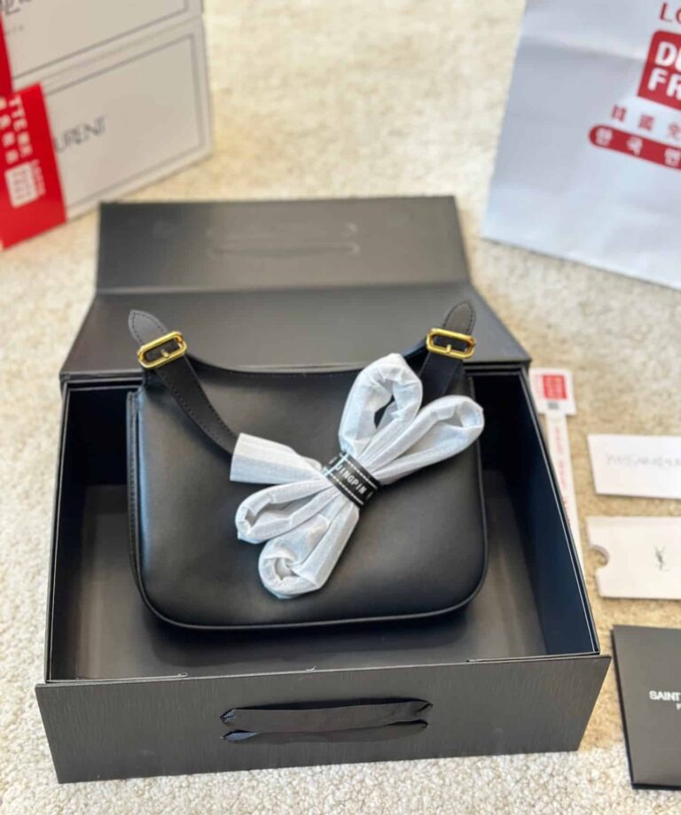 Saint Laurent Charlie Medium Shoulder Bag In Smooth Leather Black 23Cm 686742 2R20W 1000 - Image 5