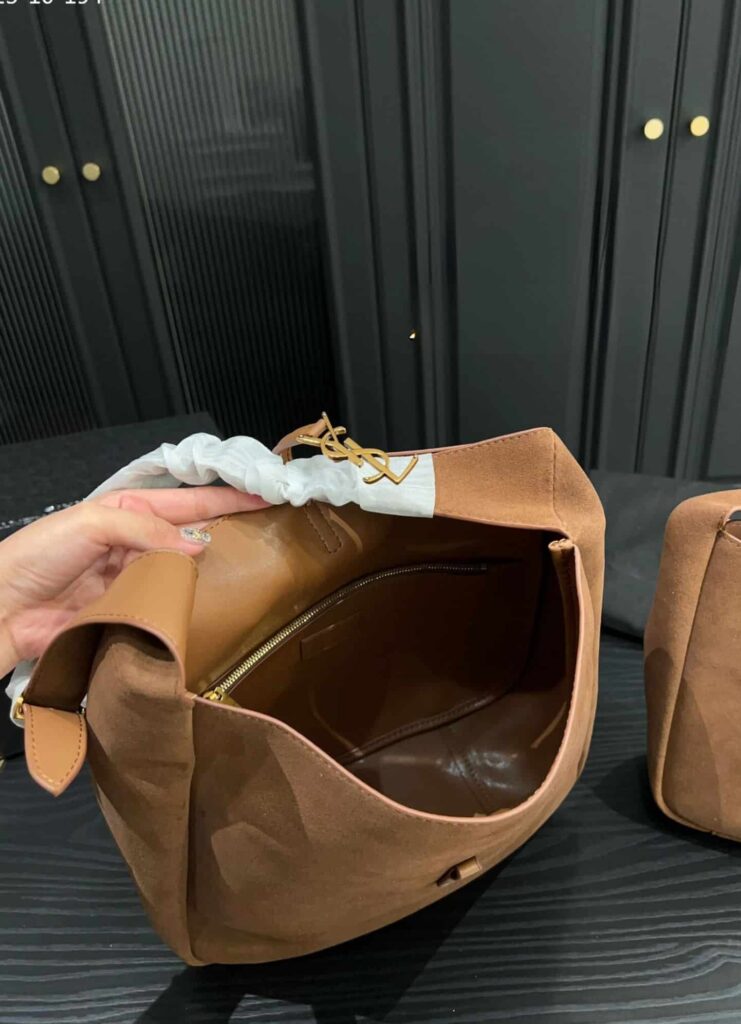 Saint Laurent Small Le 5 À 7 Supple In Suede Brown 22Cm 7139381U80W2102 - Image 10