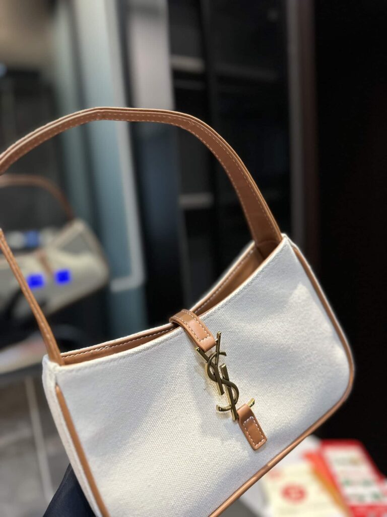 Saint Laurent Le 5 À 7 Linen Canvas Hobo Bag White And Brown 25Cm 657228Faavh - Image 4