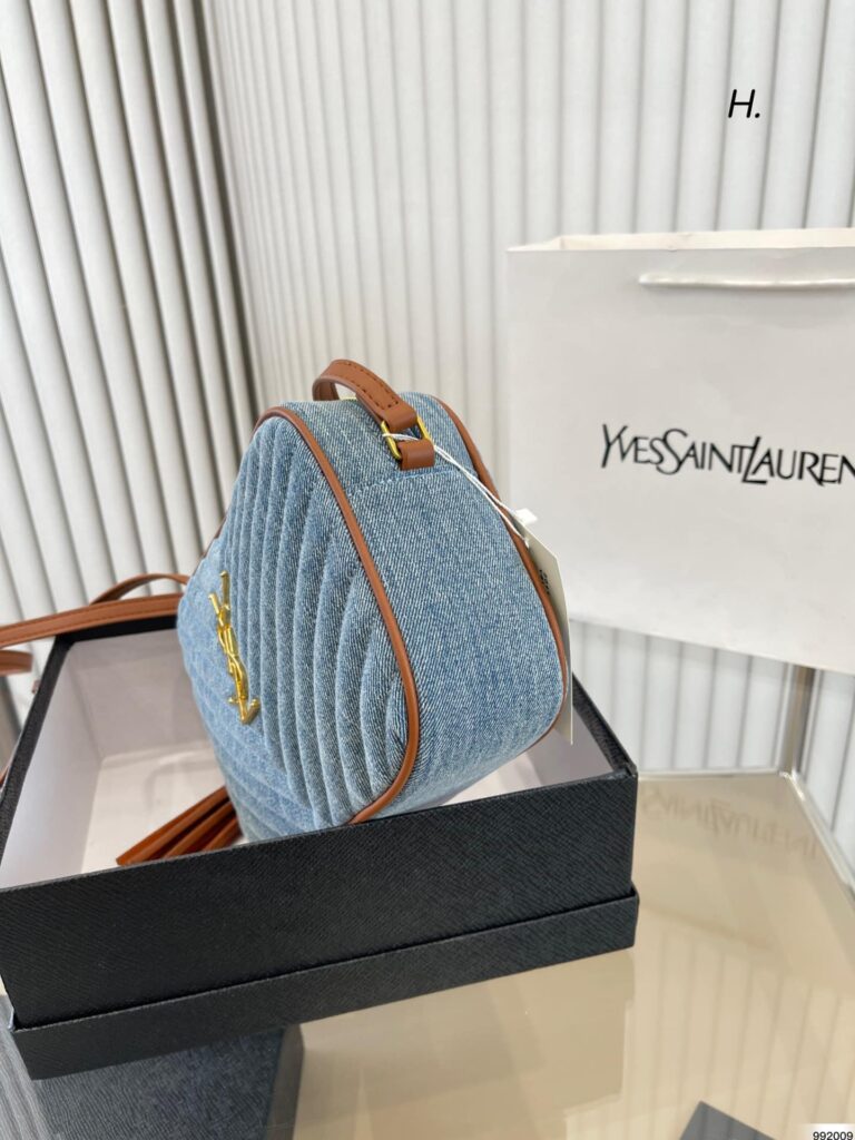 Saint Laurent Women'S Blue Mini Lou Denim Camera Bag 23Cm - Image 5