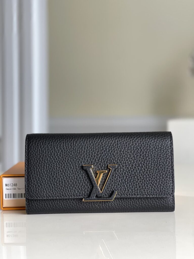Louis Vuitton Capucines Wallet Black M61248 - Image 2