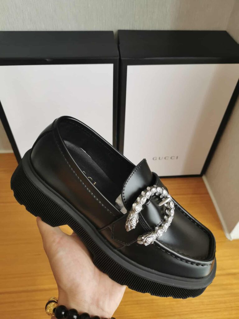 Gucci Women'S Leather Flat Black - Image 3