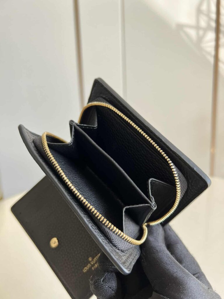 Louis Vuitton Cléa Wallet Black M81139 - Image 7