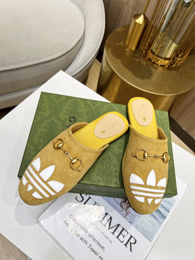 Gucci X Adidas Women'S Trefoil Slipper Suede Yellow 702211De8X07660 - Image 5