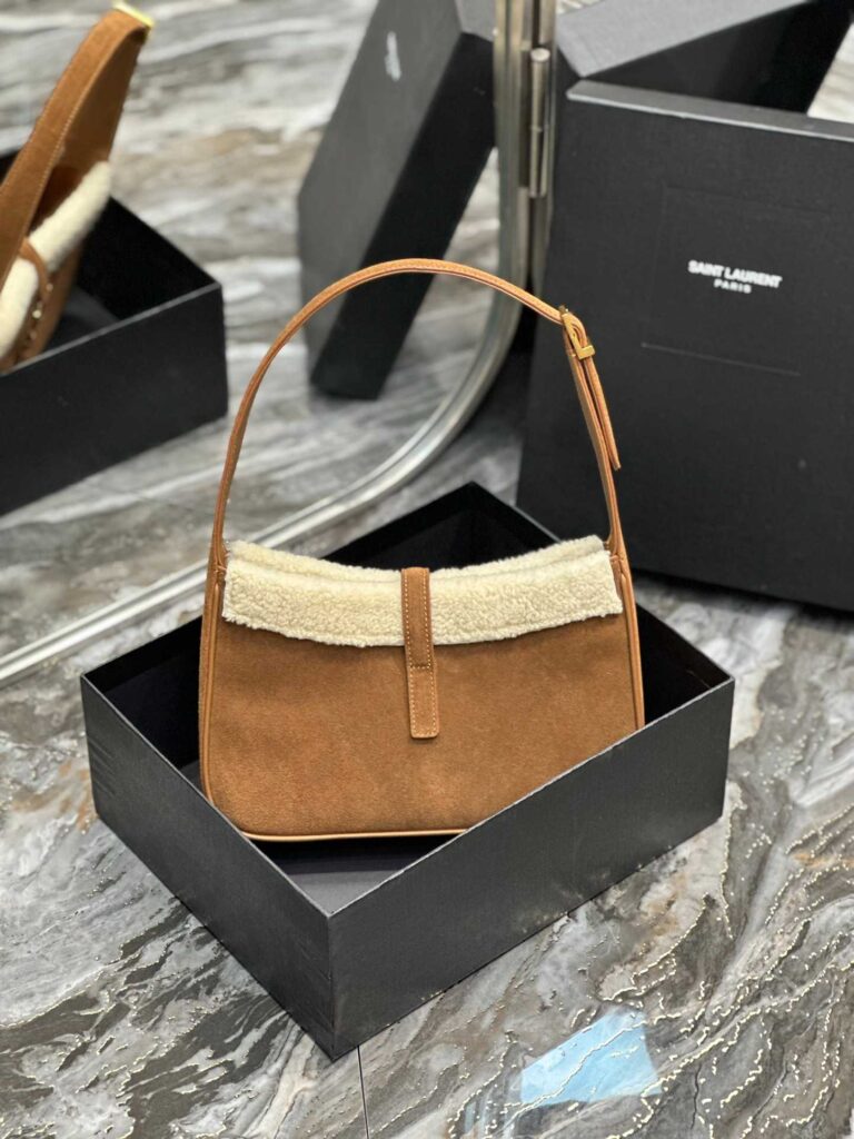 Saint Laurent Le 5 À 7 Hobo Bag In Suede And Shearling 65722811Zlw2281 - Image 6