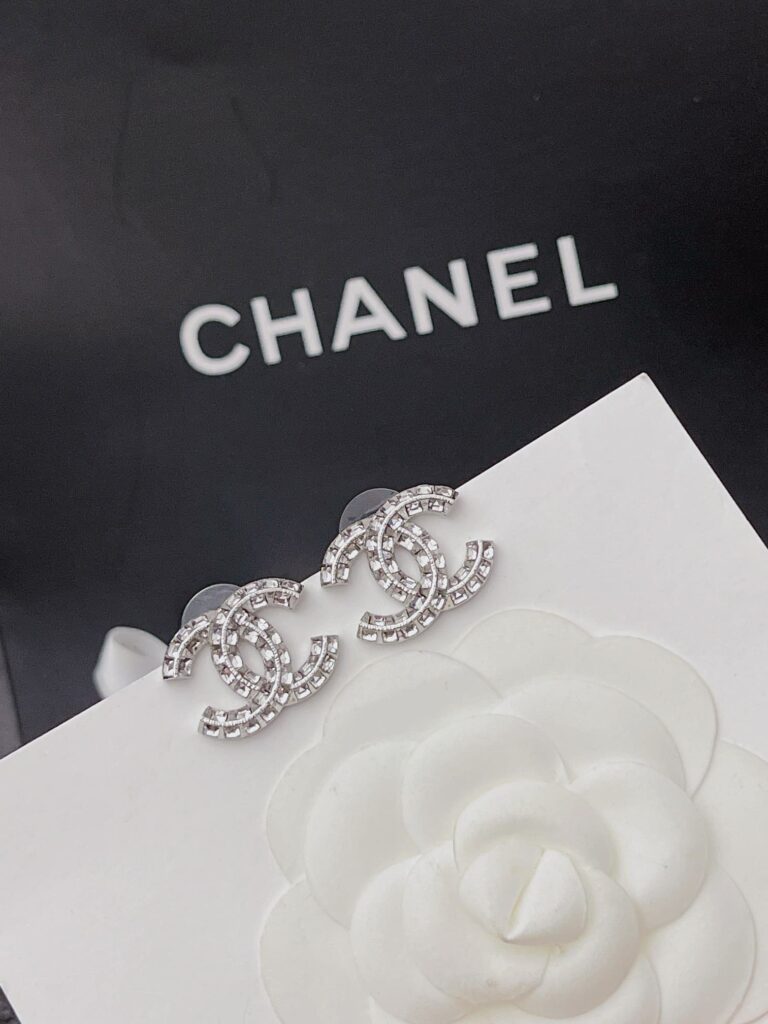 Chanel Cc Earrings - Image 4
