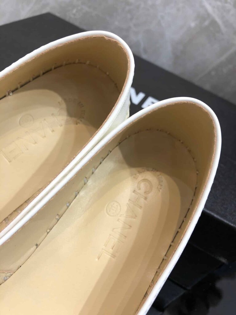 Chanel Embroidered Espadrille Leather Cap Toe Flats White Grey Logo Cc - Image 4