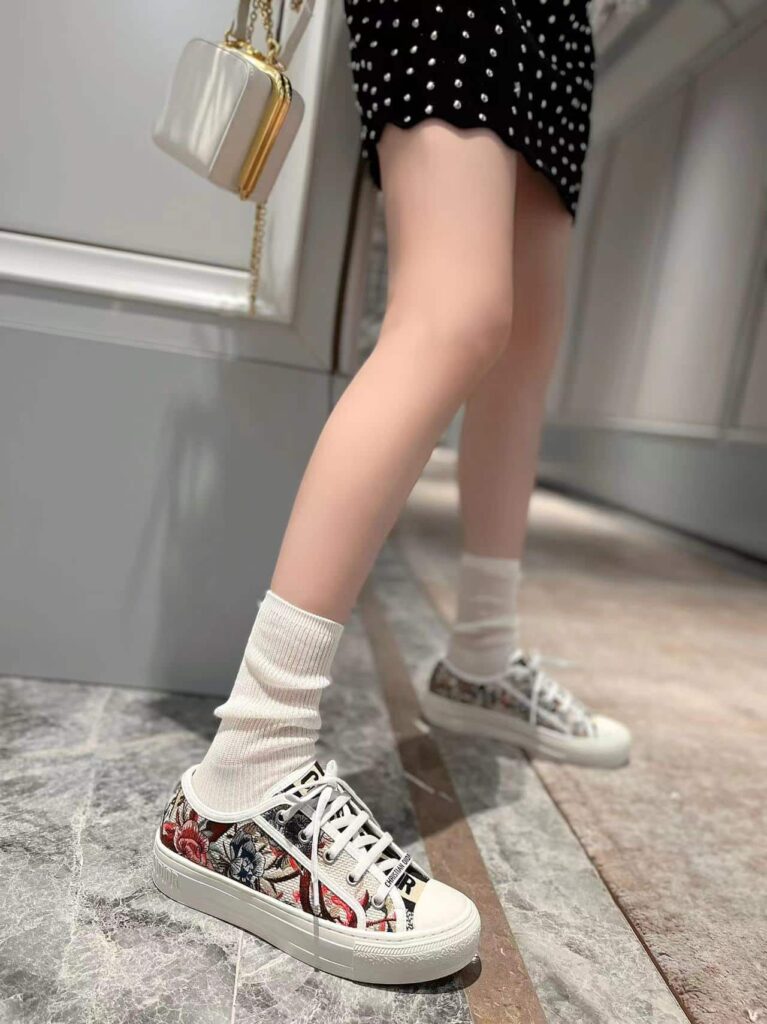 Dior Walk'N' Jardin D'Hiver Embroidered Cotton Sneaker White Multicolor  Kck211Jhrs43L - Image 5