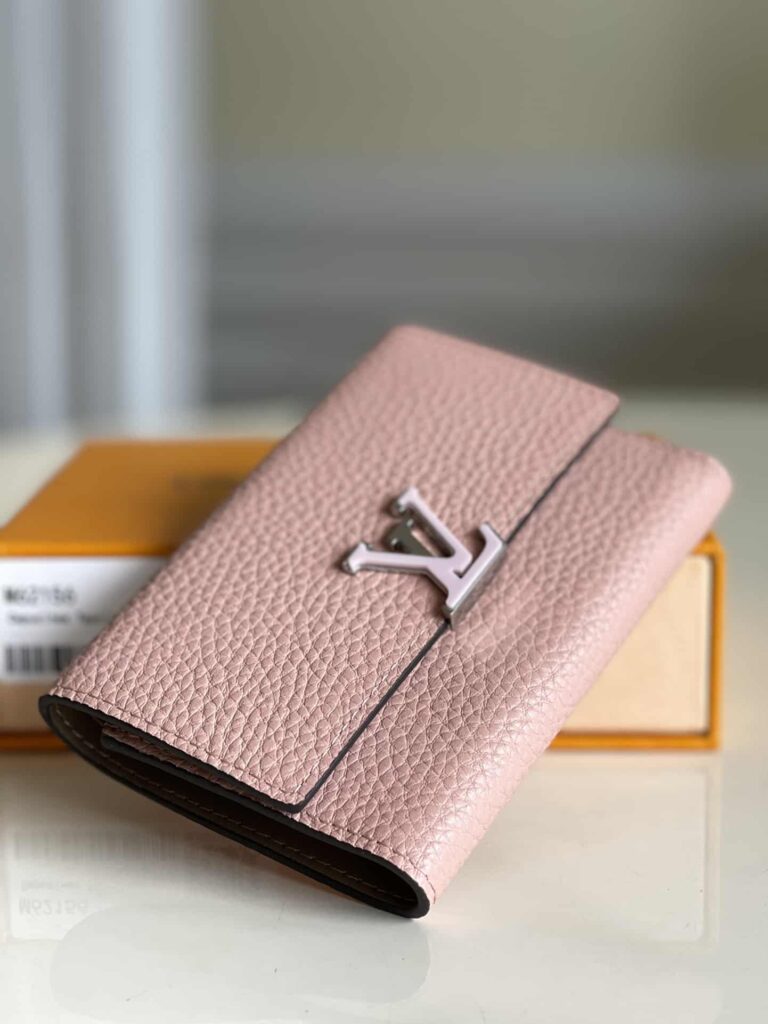 Louis Vuitton Capucines Compact Wallet M62157 - Image 4
