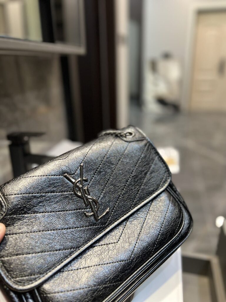 Saint Laurent Niki Baby Chain Bag In Black Lambskin 6331601El071000 - Image 2