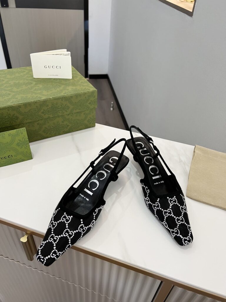 Gucci Women's Slingback Pump Black 675829 F13A0 1000 - Image 4