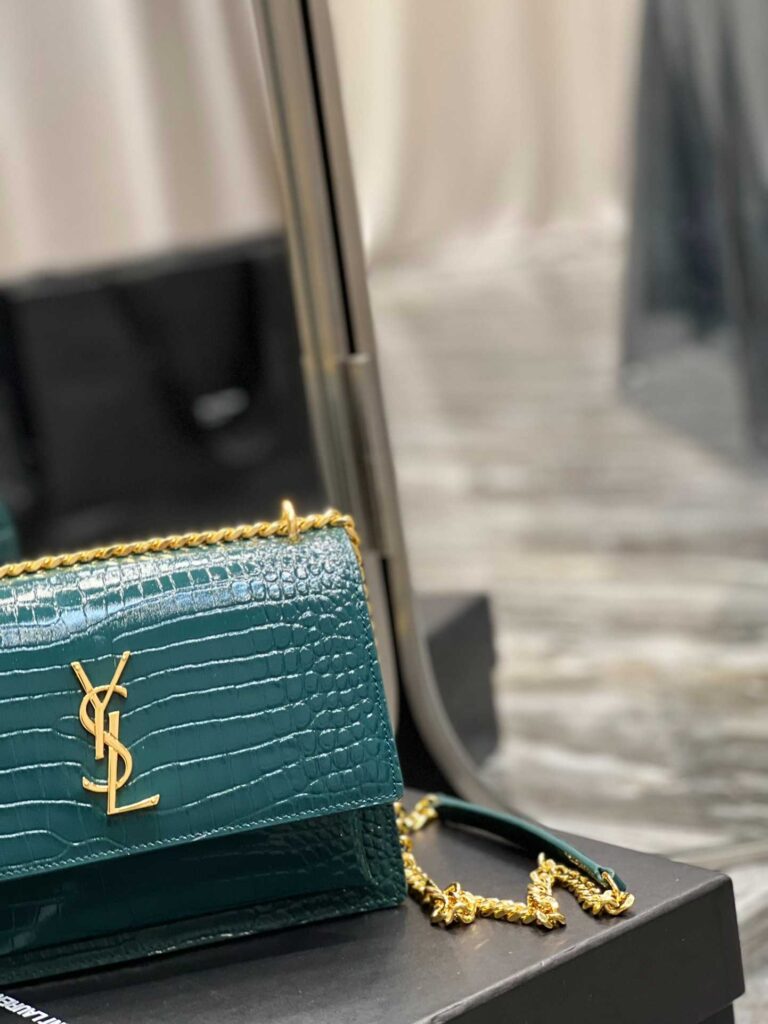 Saint Laurent Sunset Medium Chain Bag In Crocodile-Embossed Shiny Leather Mint 442906Dnd0J3144 - Image 8