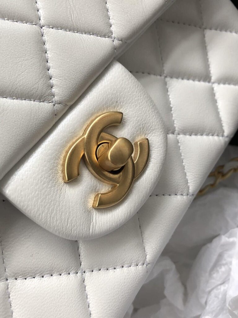 Chanel Mini Flap Bag With Top Handle 20Cm White As2431 - Image 5
