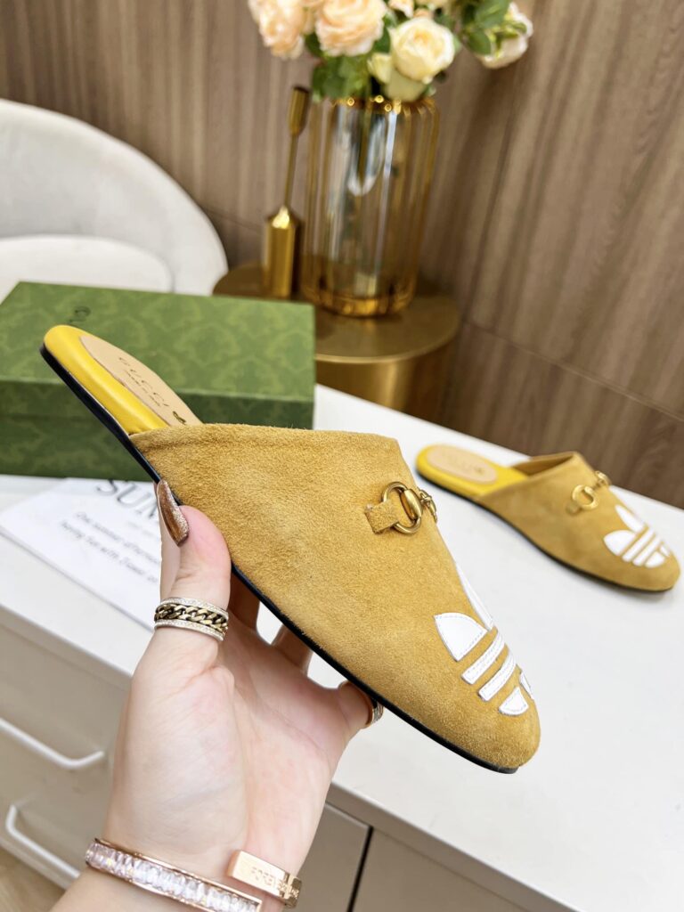 Gucci X Adidas Women'S Trefoil Slipper Suede Yellow 702211De8X07660 - Image 8