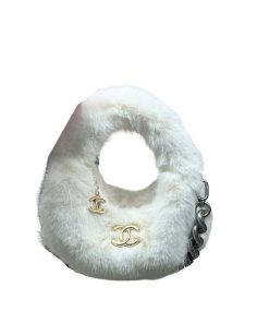 Chanel Fur Hobo Bag White 21Cm