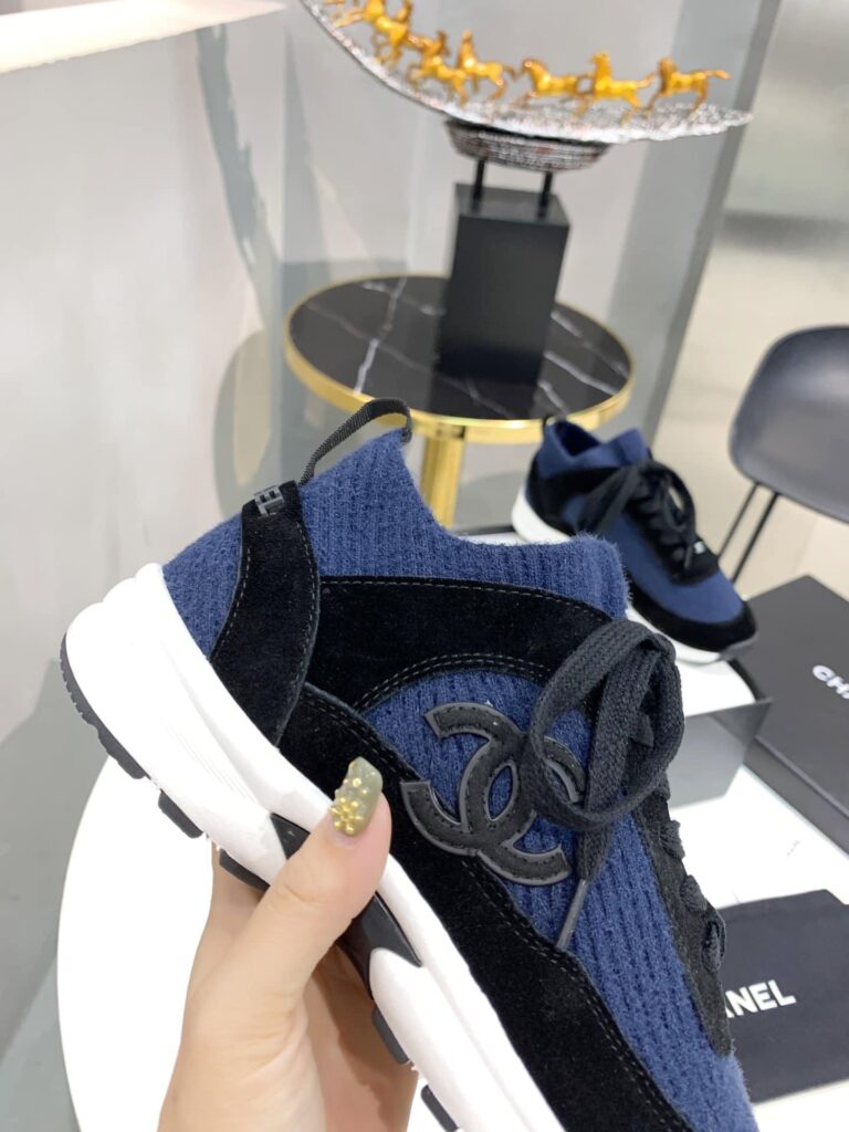 Chanel Velvet Low Top Sneakers Black And Dark Blue - Image 3