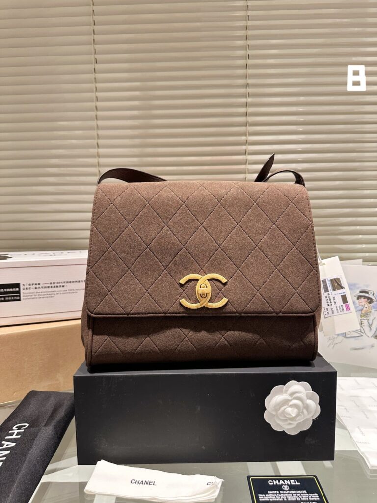Chanel Flap Bag Pearl Crush In Suede Leather Brown 30Cm - Image 2
