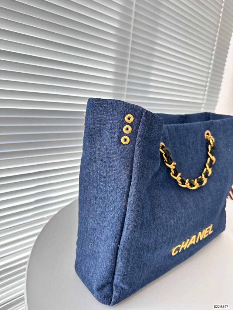 Chanel Tote Bag With Chain Denim Blue 40Cm - Image 6