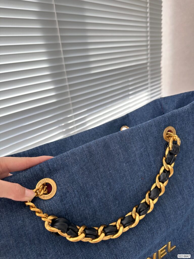 Chanel Tote Bag With Chain Denim Blue 40Cm - Image 4