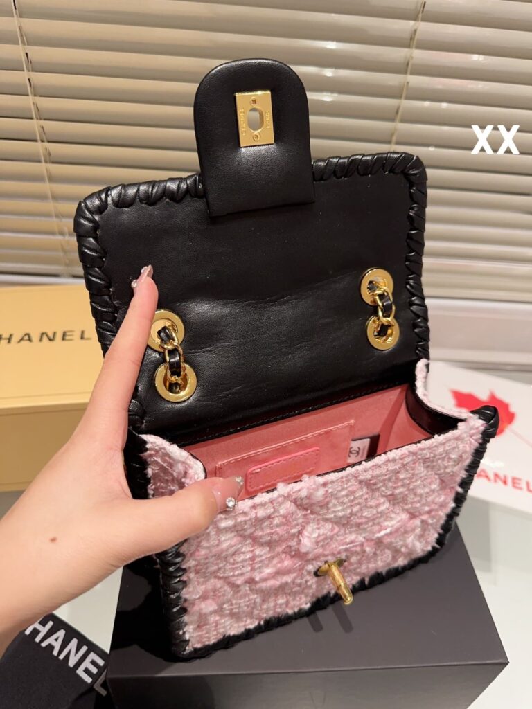 Chanel Mini Flap Bag Pink 20Cm - Image 2