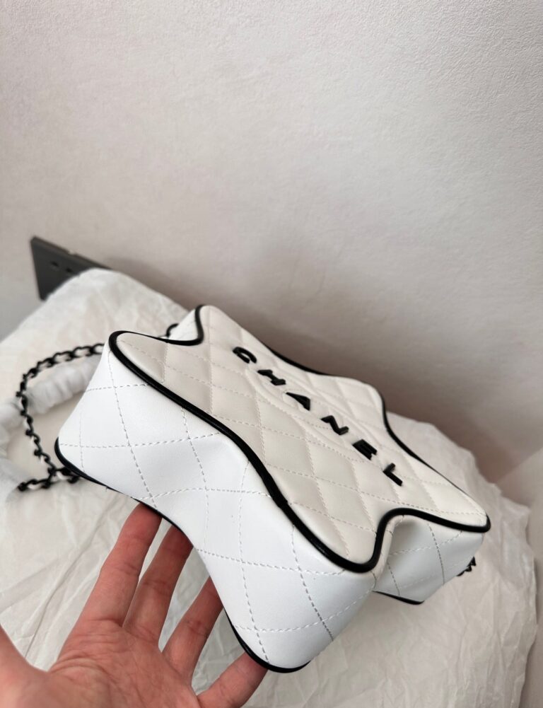 Chanel Star Hand Bag Black Metal White 22Cm - Image 5