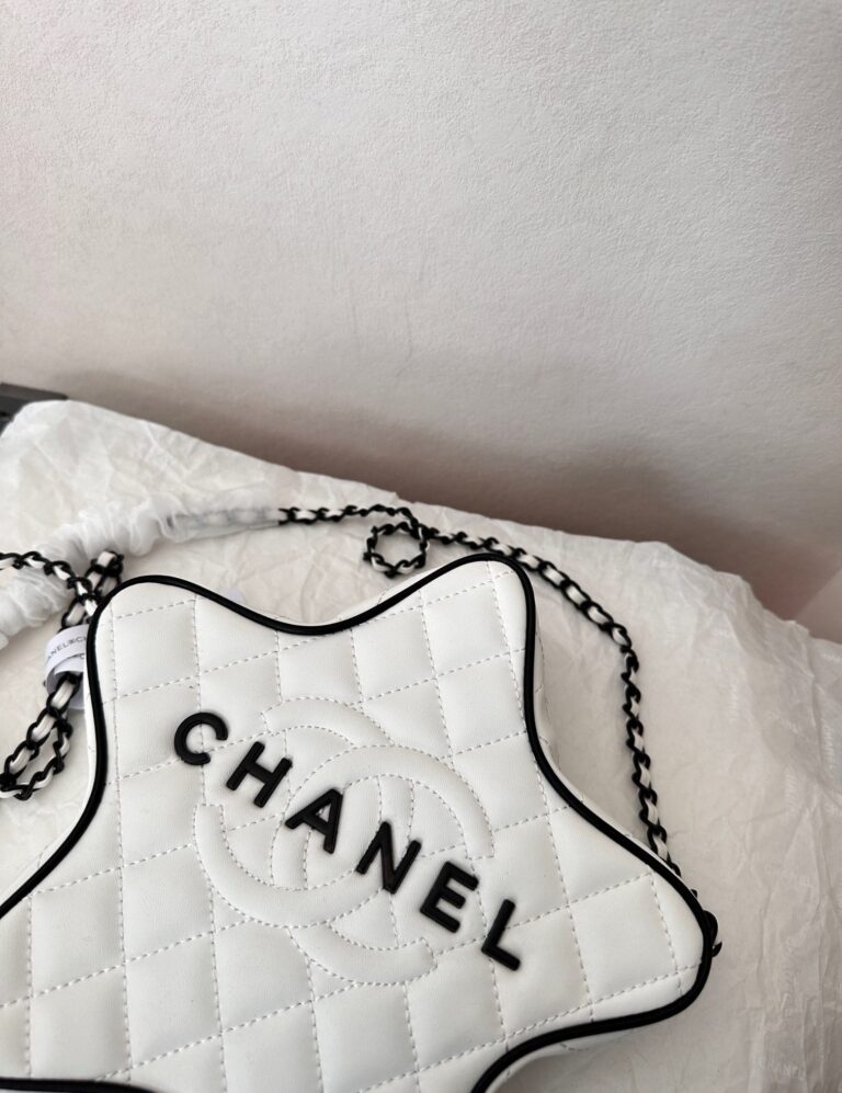 Chanel Star Hand Bag Black Metal White 22Cm - Image 6
