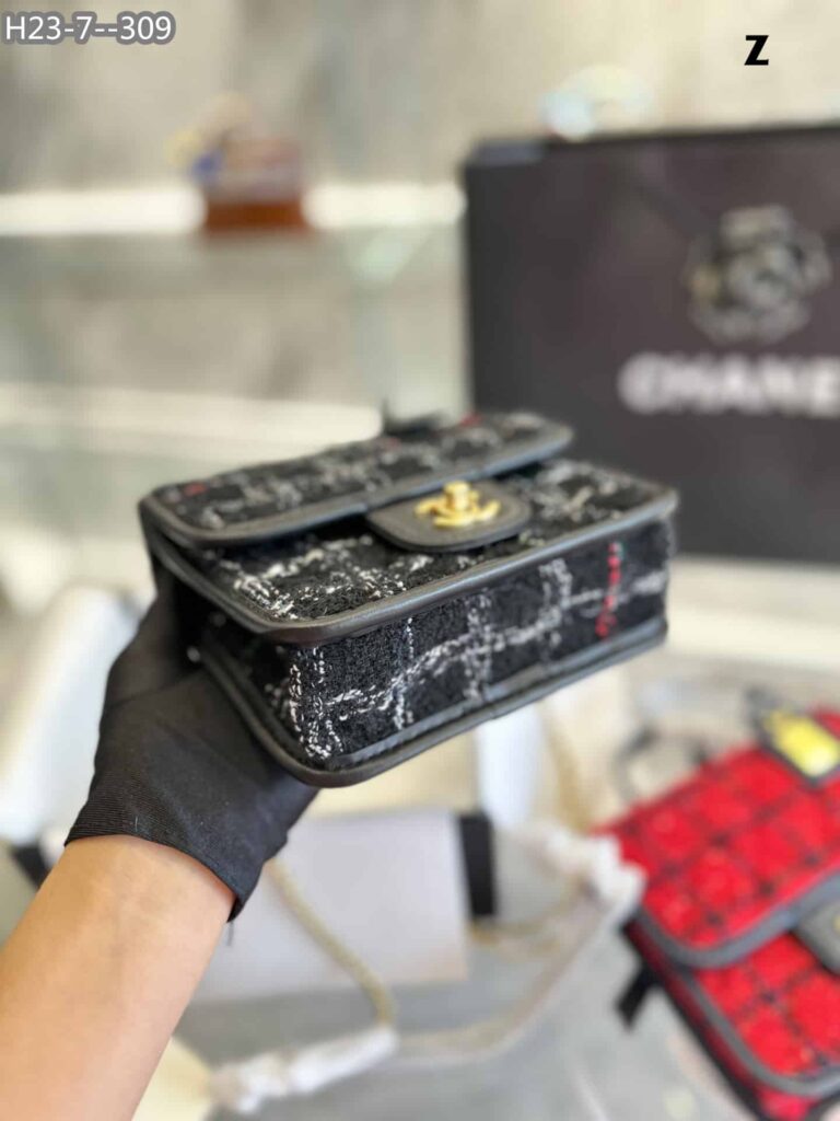 Chanel Tweed Mini Flap Bag Black 16Cm - Image 3