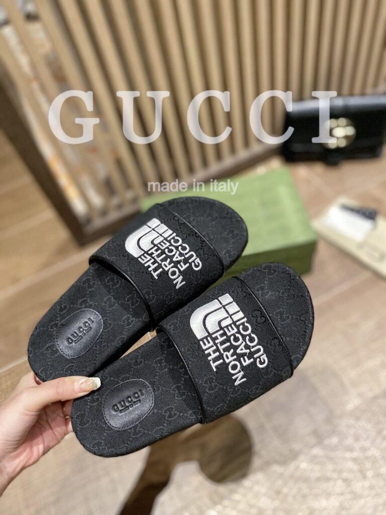 Gucci X The North Face Women'S Slides Black - Image 8