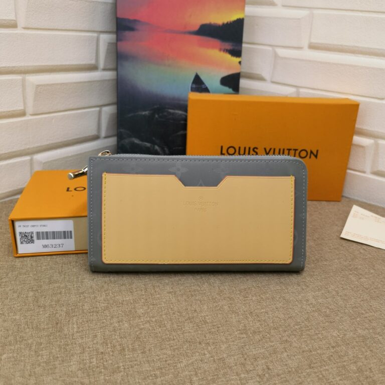 Louis Vuitton Cosmos Long Wallet Monogram Canvas M63237 - Image 5