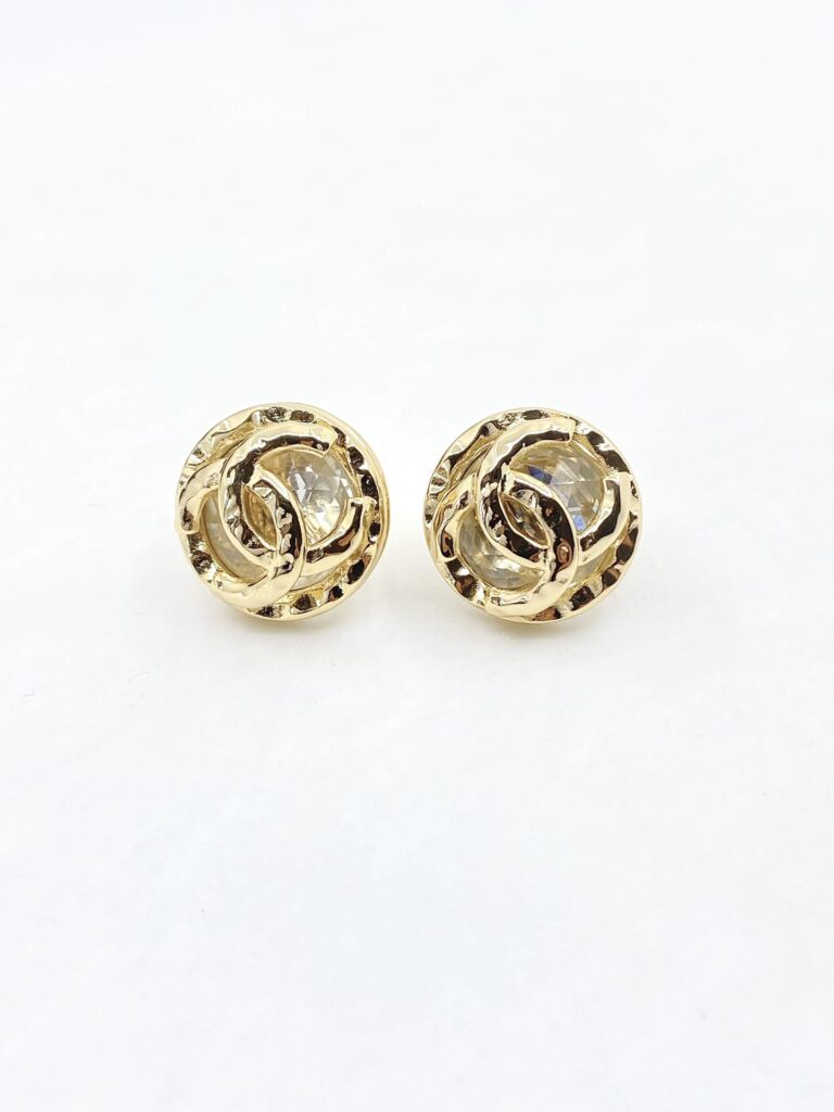 Chanel Cc Button Clip-On Earrings - Image 2