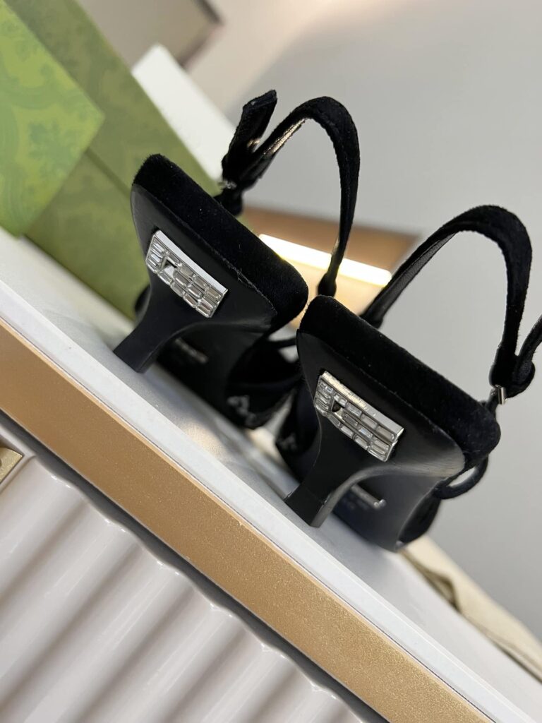 Gucci Women's Slingback Pump Black 675829 F13A0 1000 - Image 2