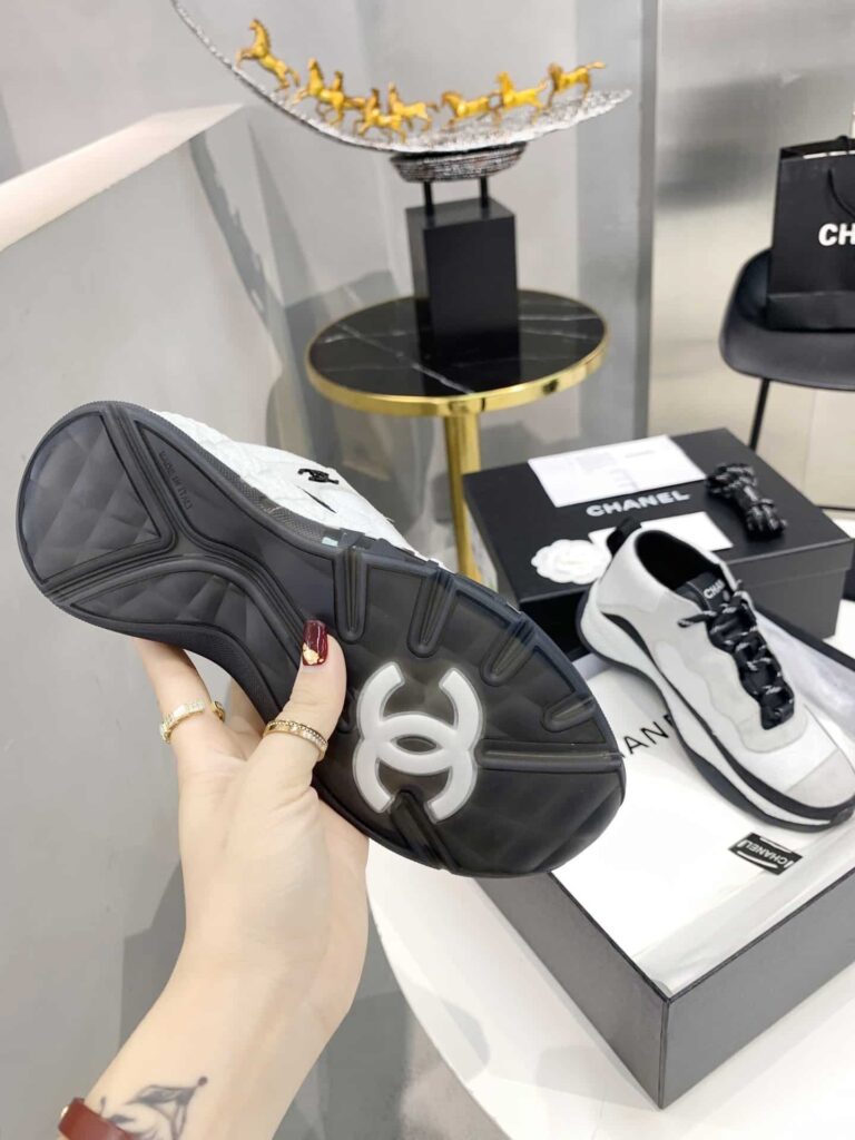 Chanel Plain Logo Sneakers Suede Calfskin White G65776 - Image 2