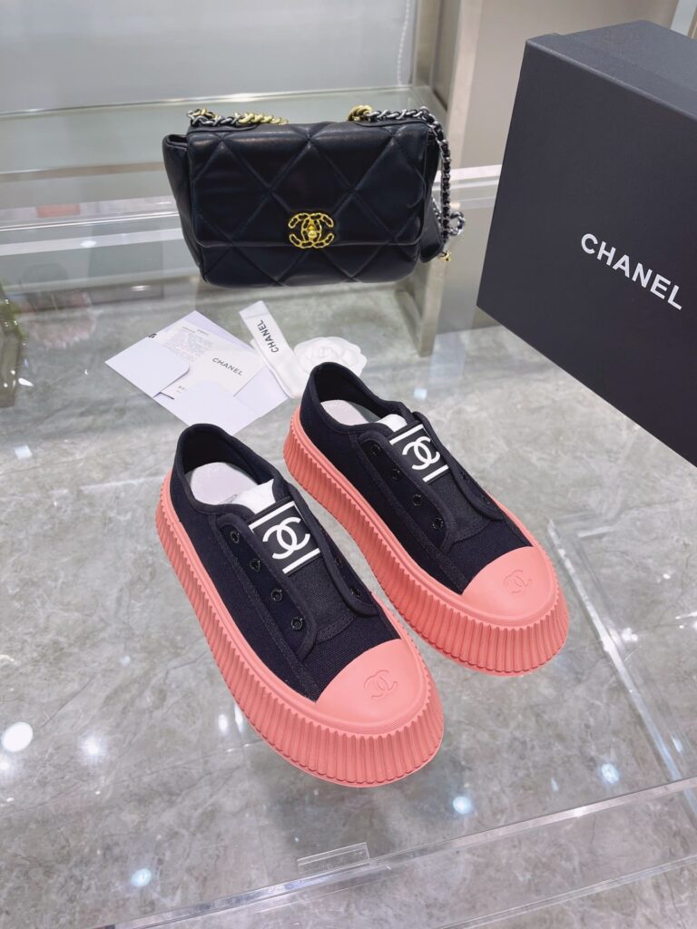 Chanel Cc Cap Toe Sneaker Black And Pink - Image 9