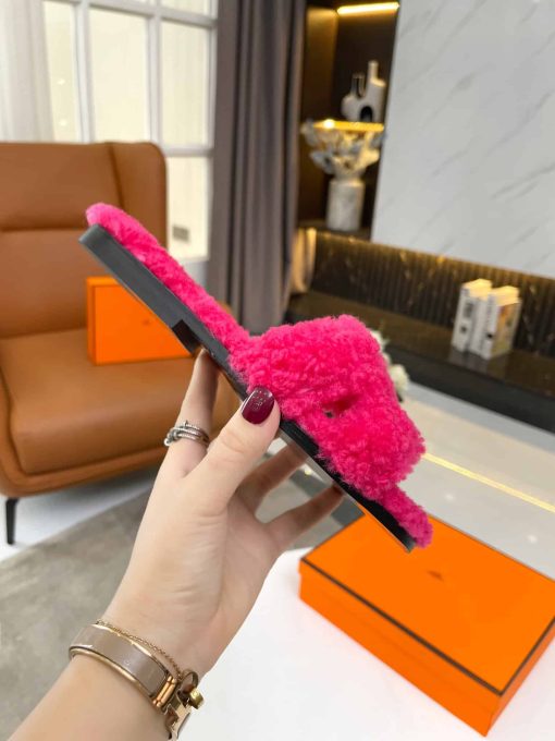 Hermes Shearling Oran Pink Slipper Sandals - Image 7