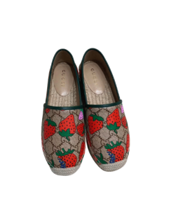 Gucci Women'S Gg Supreme Slip-On Strawberry Beige