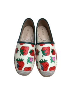 Gucci Women'S Gg Supreme Slip-On Strawberry White