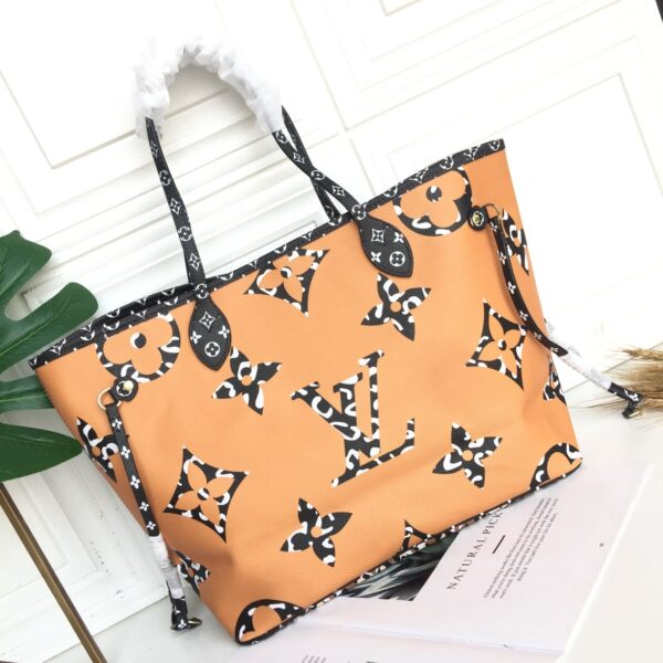 Louis Vuitton Neverfull Monogram Giant Jungle Mm White Havana M44716 - Image 3
