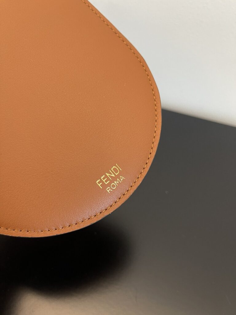 Fendi Wallet Brown 12 Pro Phone Holder 7As055Ahsbf1F2Q - Image 9