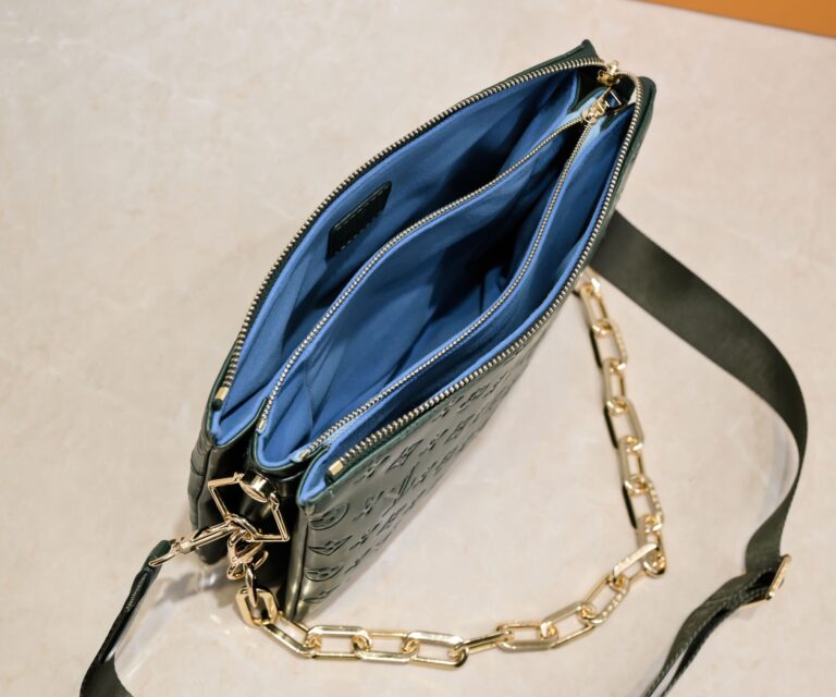 Louis Vuitton Bolso Coussin Pm Green 26Cm - Image 9