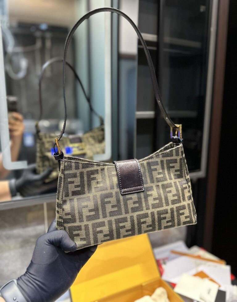 Fendi Zucca Handbag Brown 24Cm - Image 5