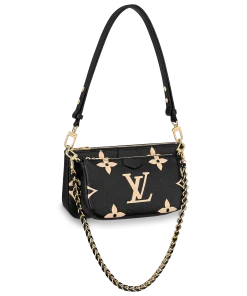 Louis Vuitton Multi Pochette Accessoires 25Cm Black M45777
