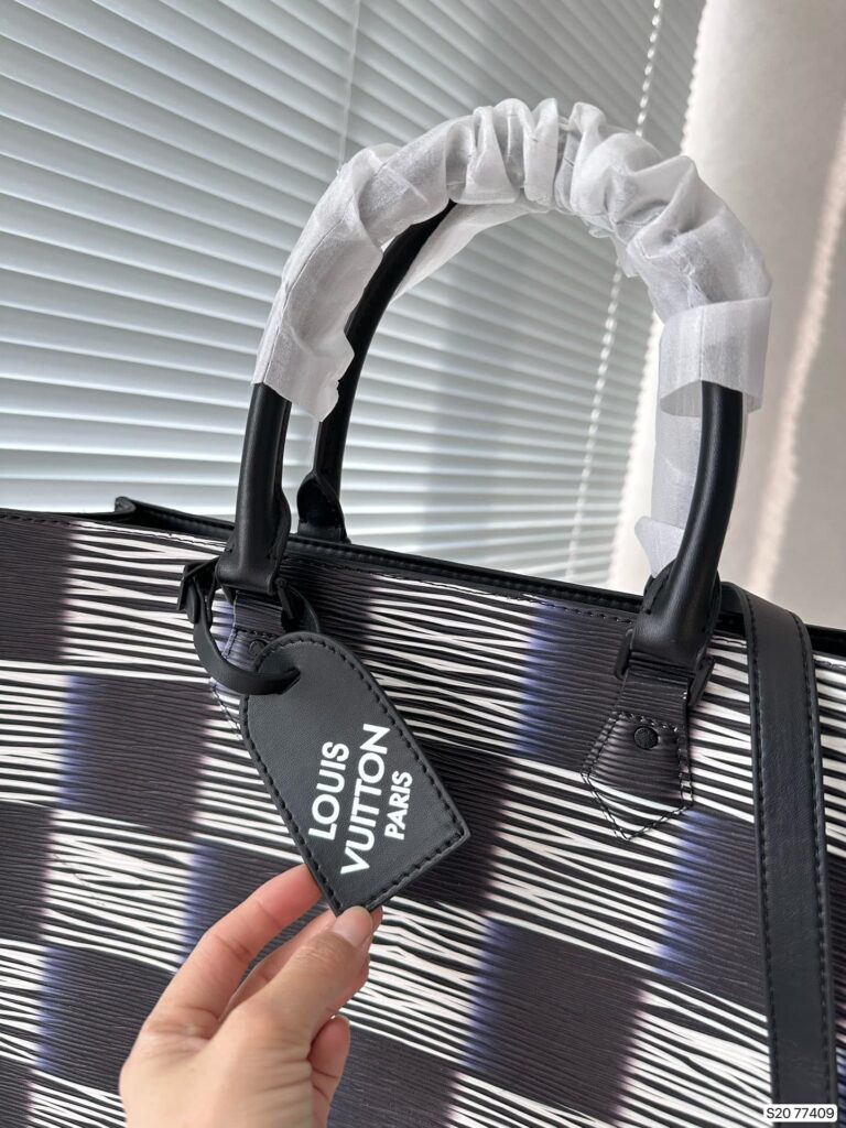 Louis Vuitton Sac Plat Blue 40Cm - Image 3