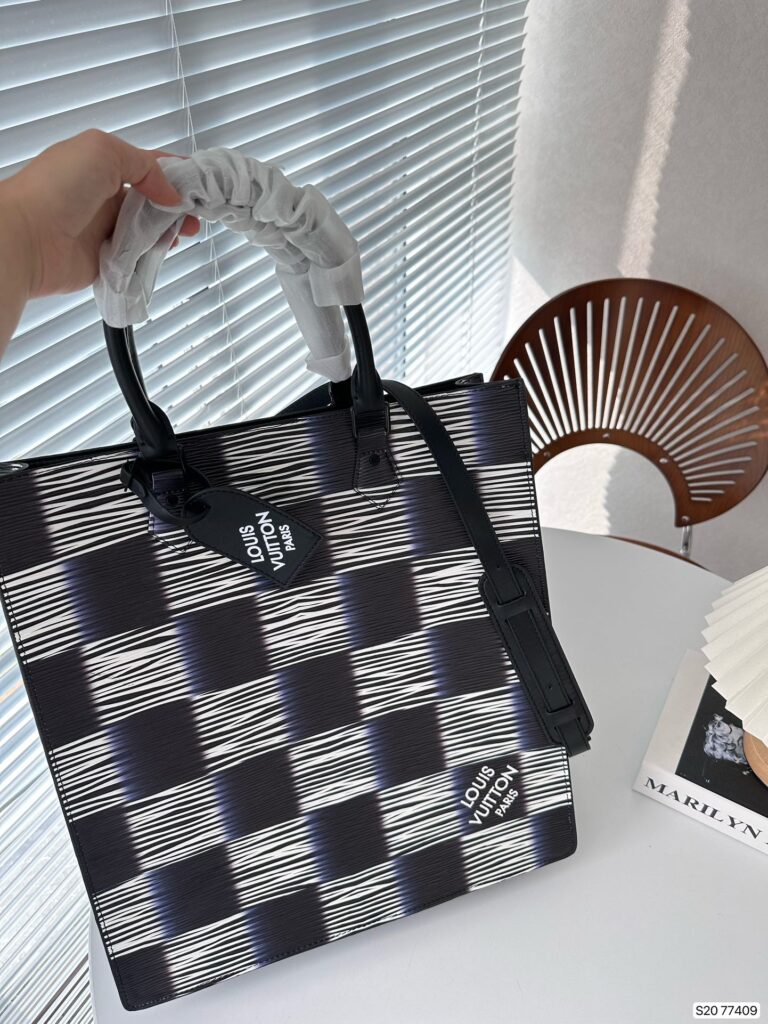 Louis Vuitton Sac Plat Blue 40Cm - Image 7