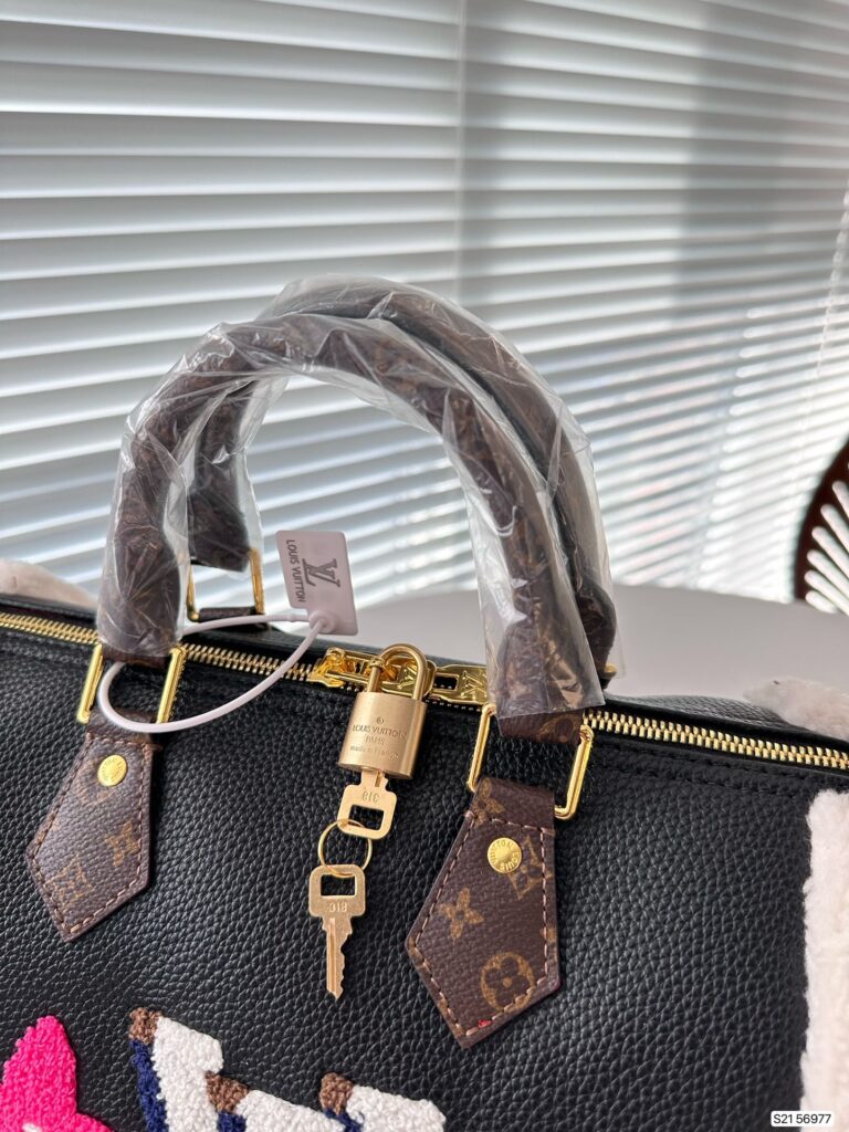 Louis Vuitton Shearling Monogram Speedy Bandouliere Bag Black 30Cm - Image 4